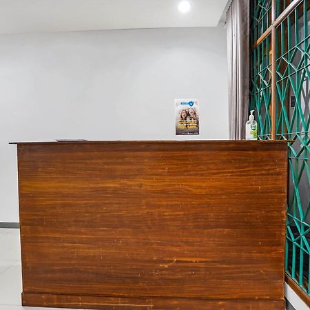 Oyo 90891 Parang Kusumo Residence Krembangan Экстерьер фото